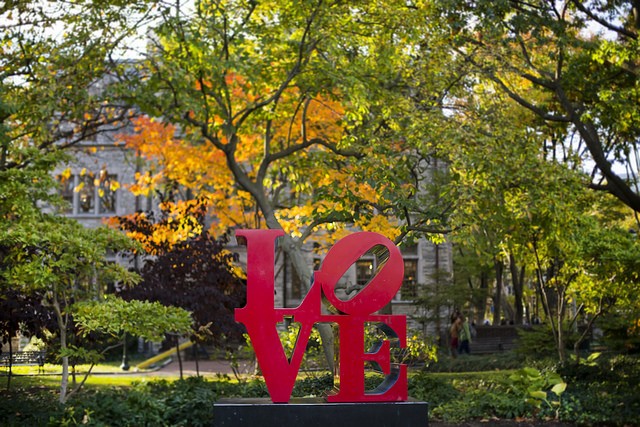 Image of the LOVE statue on Penn's Campus